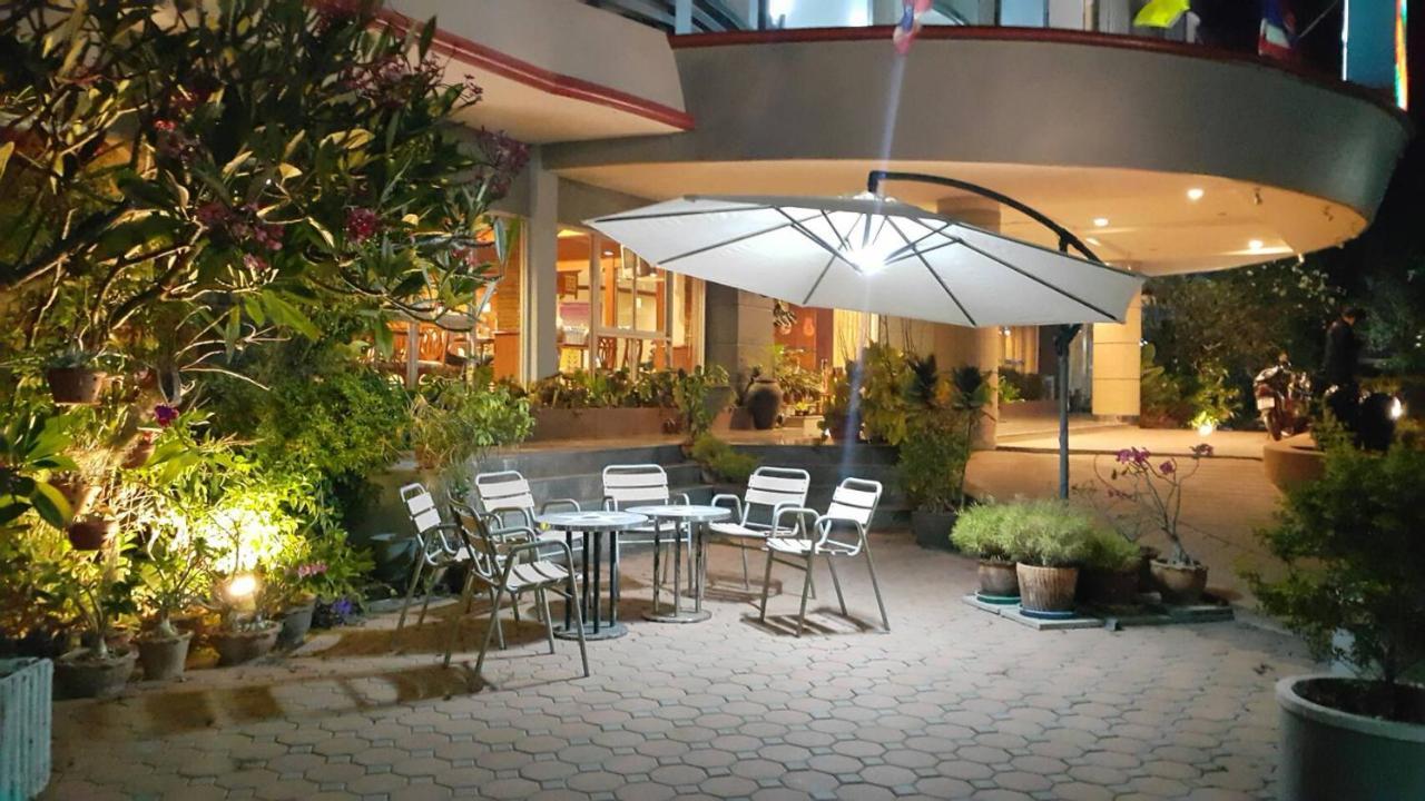 Kiengpiman Hotel Mukdahan Zewnętrze zdjęcie