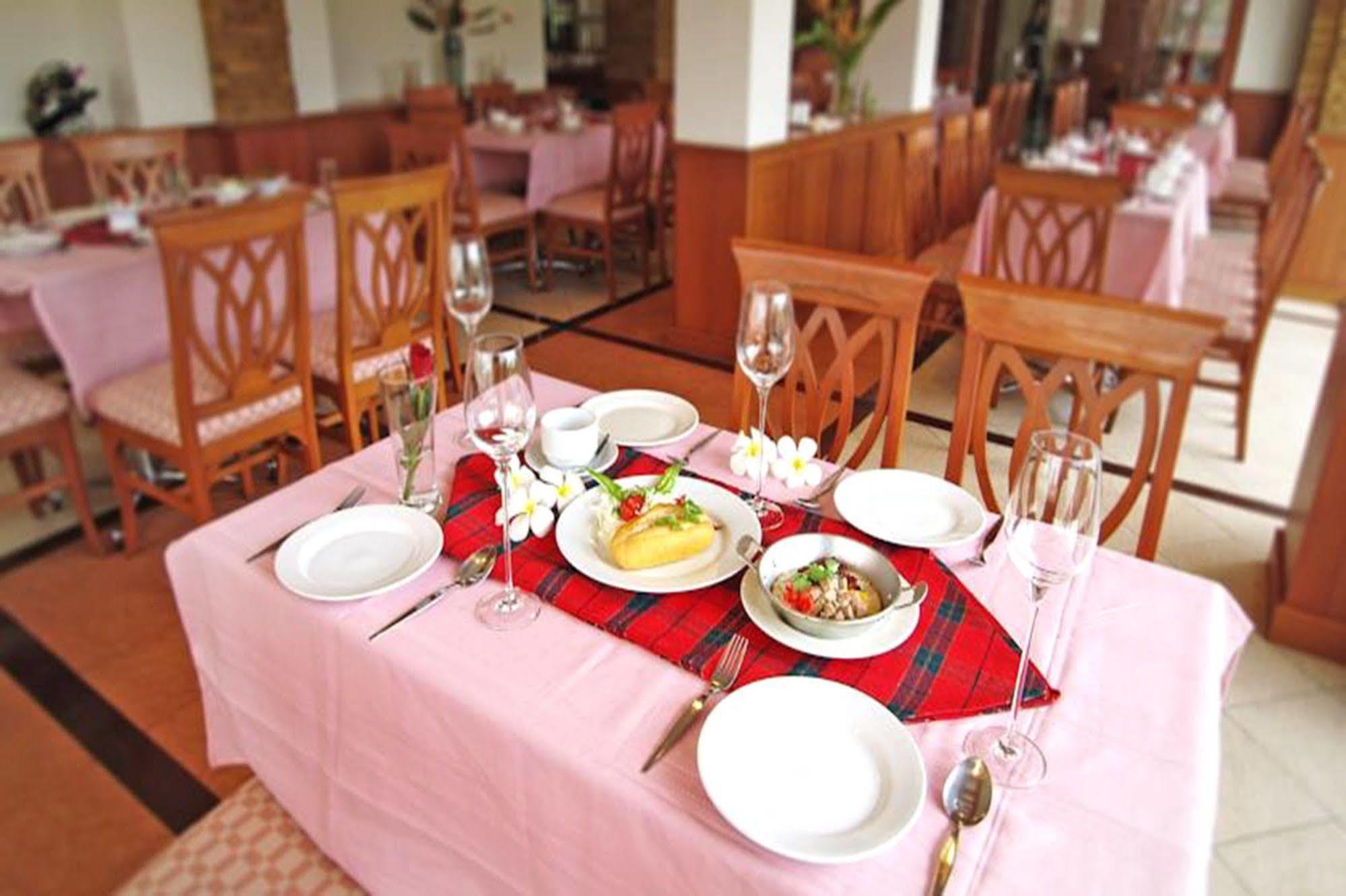 Kiengpiman Hotel Mukdahan Zewnętrze zdjęcie
